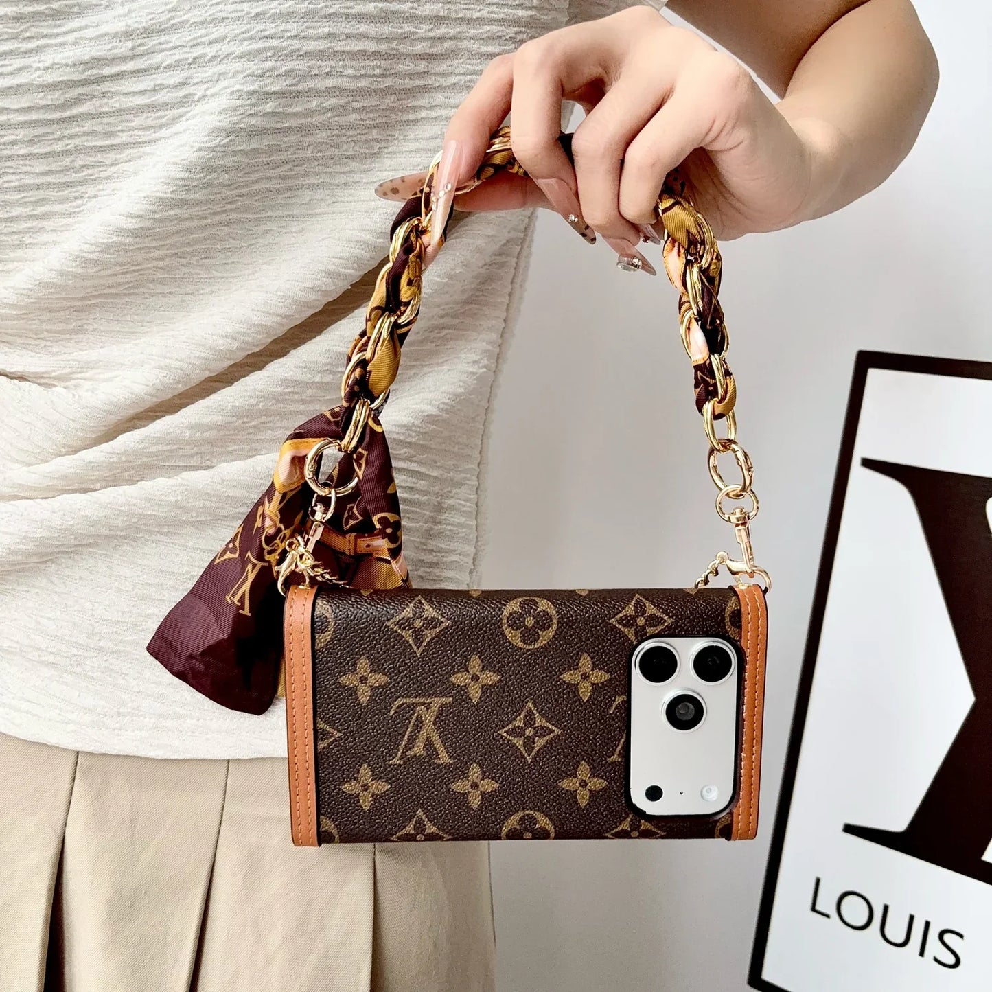 Luxury Leather Louis Vuitton iPhone Case With Flip Wallet And Chain