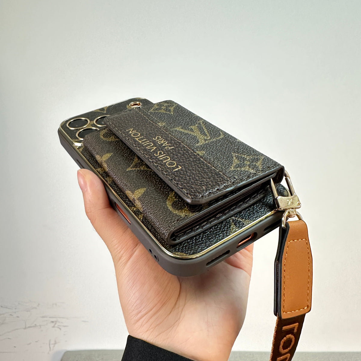 Luxury Lv Leather Phone Case with Wallet for iPhone 13-18 Pro & Pro Max