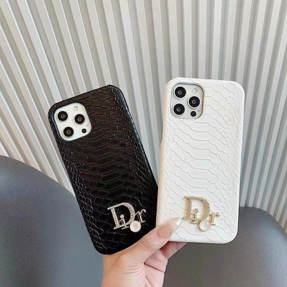 STYLISH SNAKE PATTERN FOR IPHONE 16 / 15 / 14 CASE
