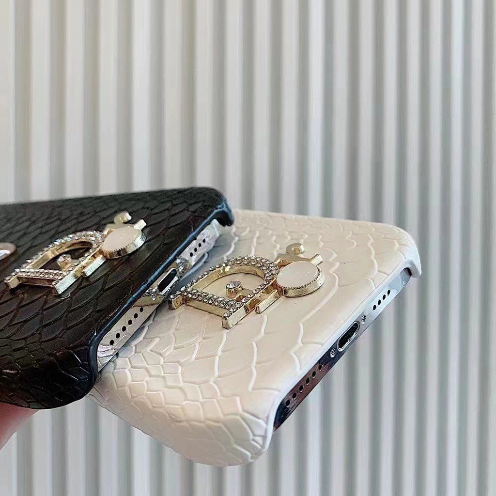 STYLISH SNAKE PATTERN FOR IPHONE 16 / 15 / 14 CASE