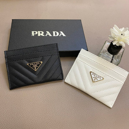 Chic Lady Card Holder – Stylish Wallet for Modern Women