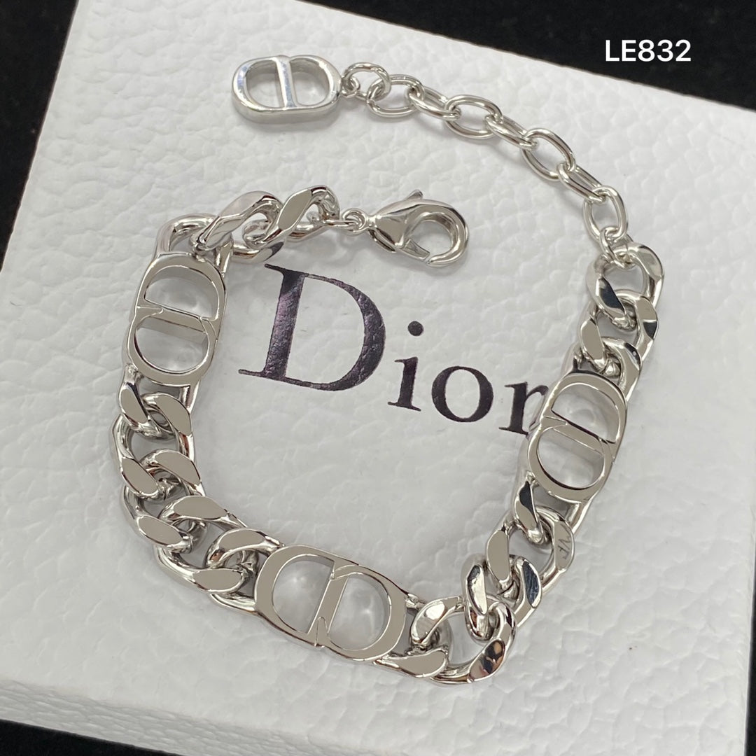 Lux Love Chain Bracelet & Necklace Set