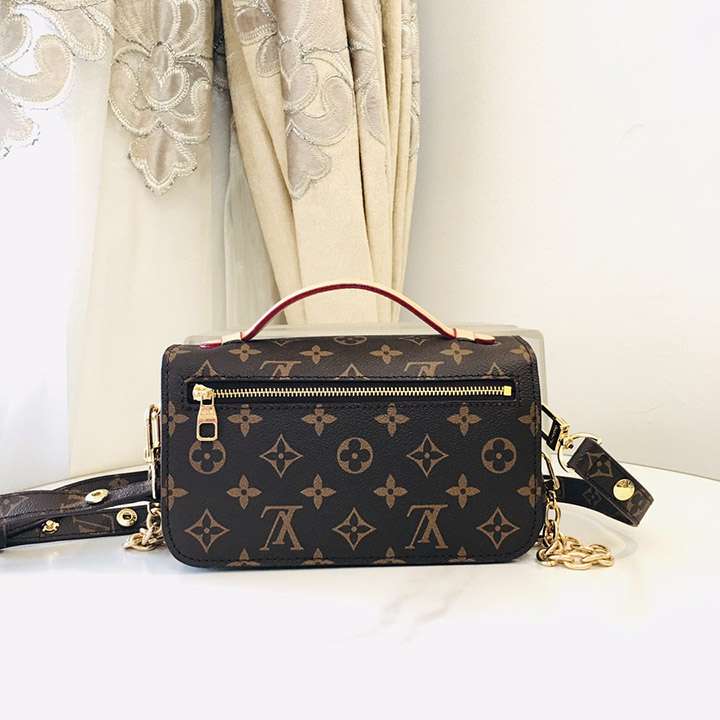 Crossbody Bag with a Side Slot for Storing Cards.