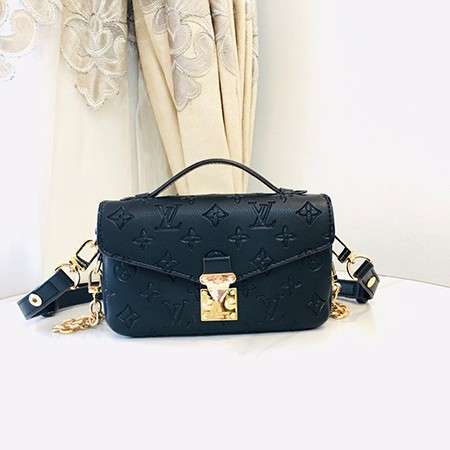 Crossbody Bag with a Side Slot for Storing Cards.