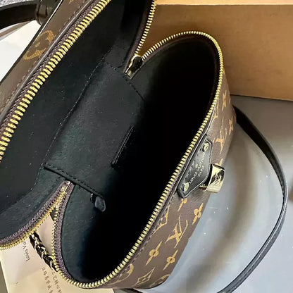 Luxury Bag Decorated with a Monogram Pattern High Quality