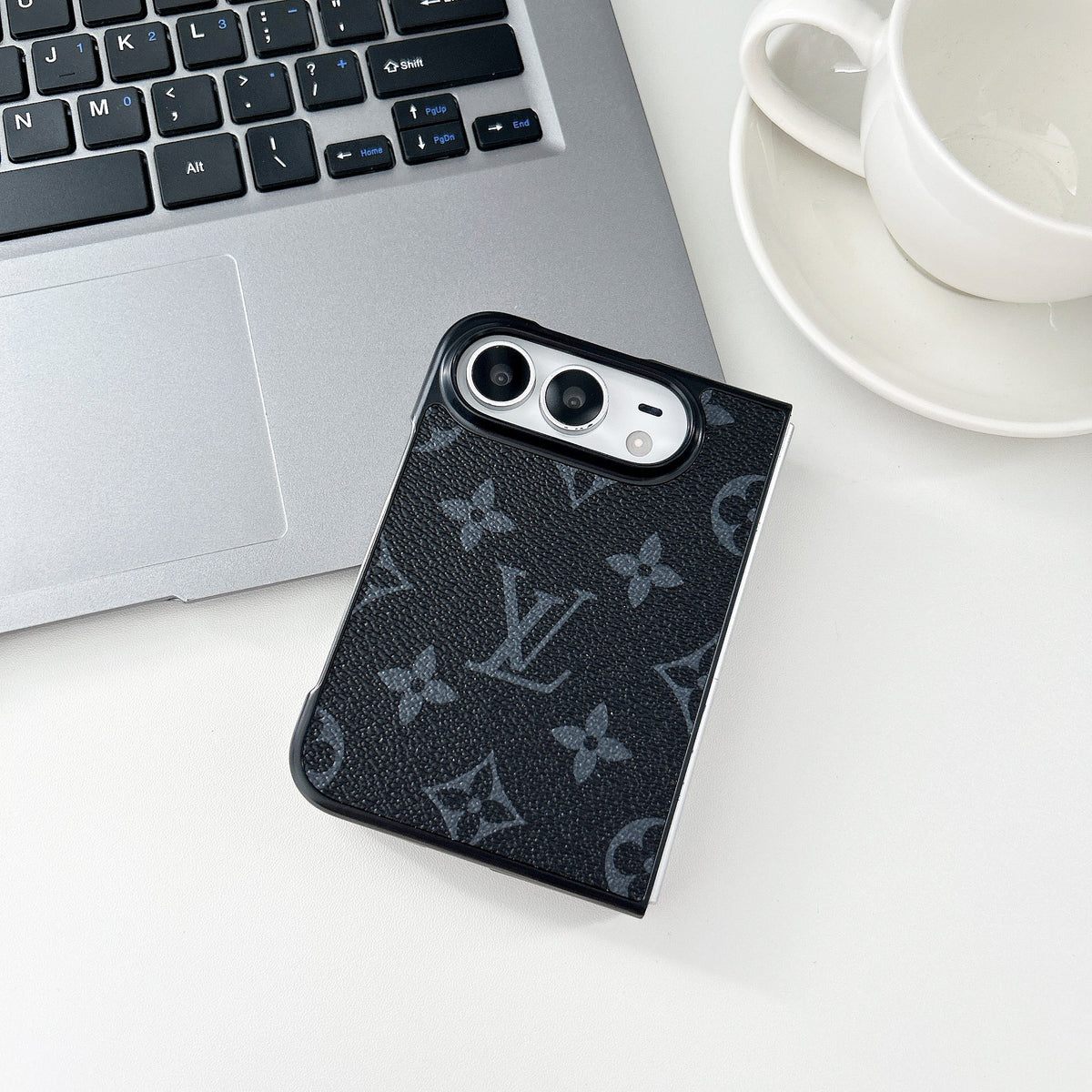 Luxury Lv Classic Leather Monogram Case for iPhone Duo