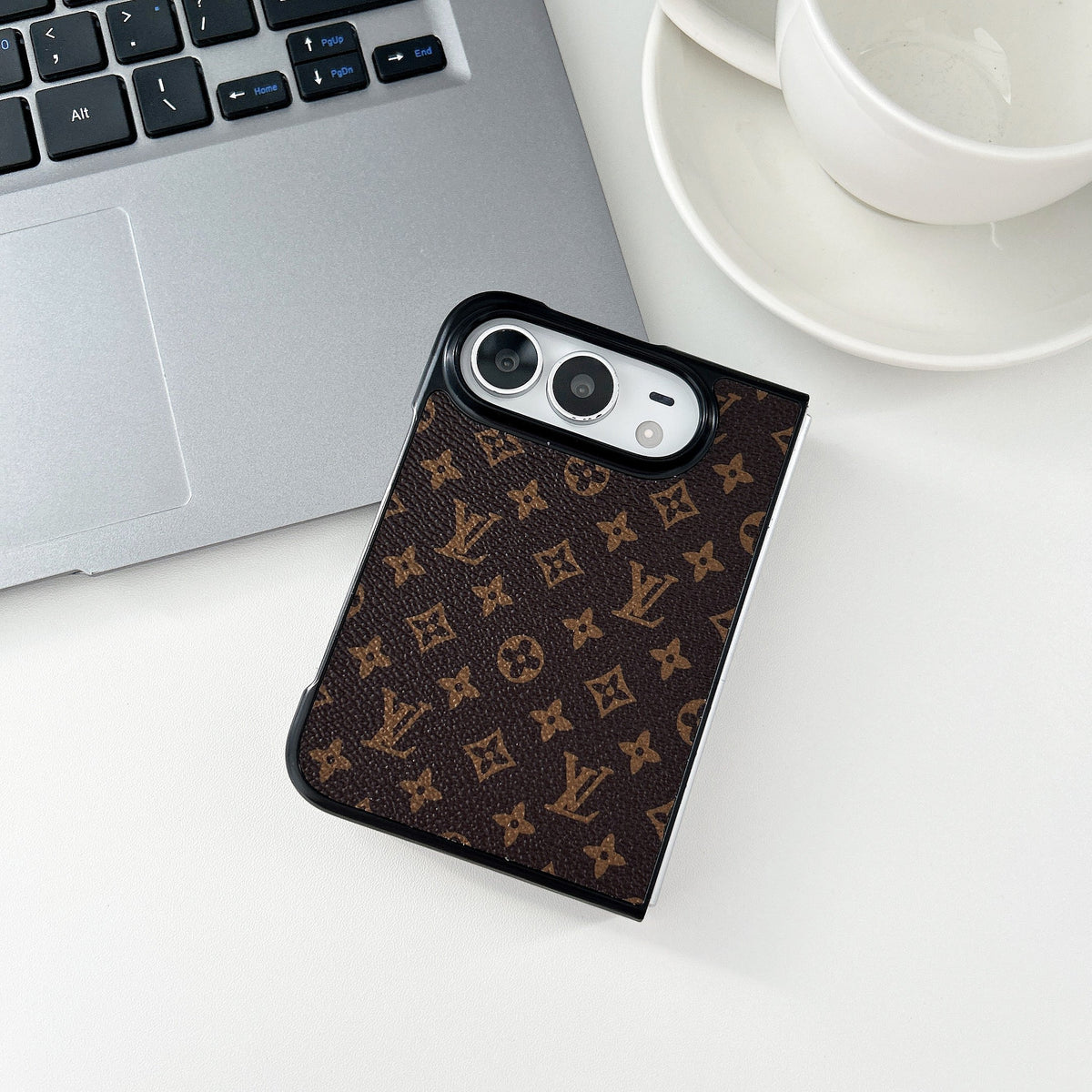 Luxury Lv Classic Leather Monogram Case for iPhone Duo