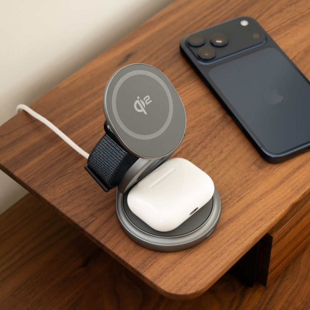 3-in-1 Foldable 25W Qi2 Magnetic Wireless Charging Station