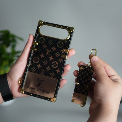 Luxury Brand Shiny Trunk Case For iPhone 17-12