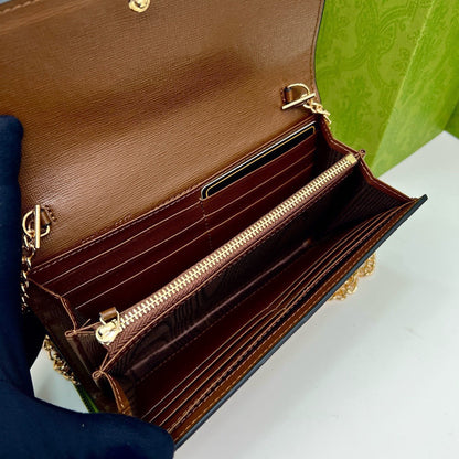 Saddle Buckle Crossbody Wallet on Chain