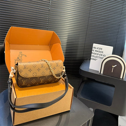 Elegant LV genuine leather crossbody bag With chain