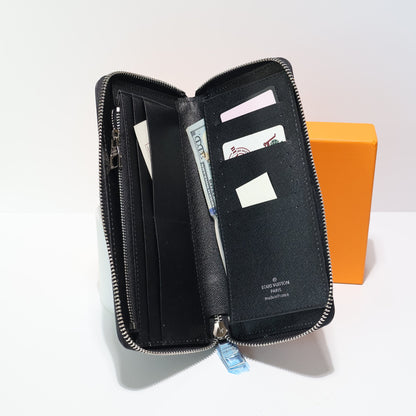 Luxury Monogram Long Wallet Zipper Closure