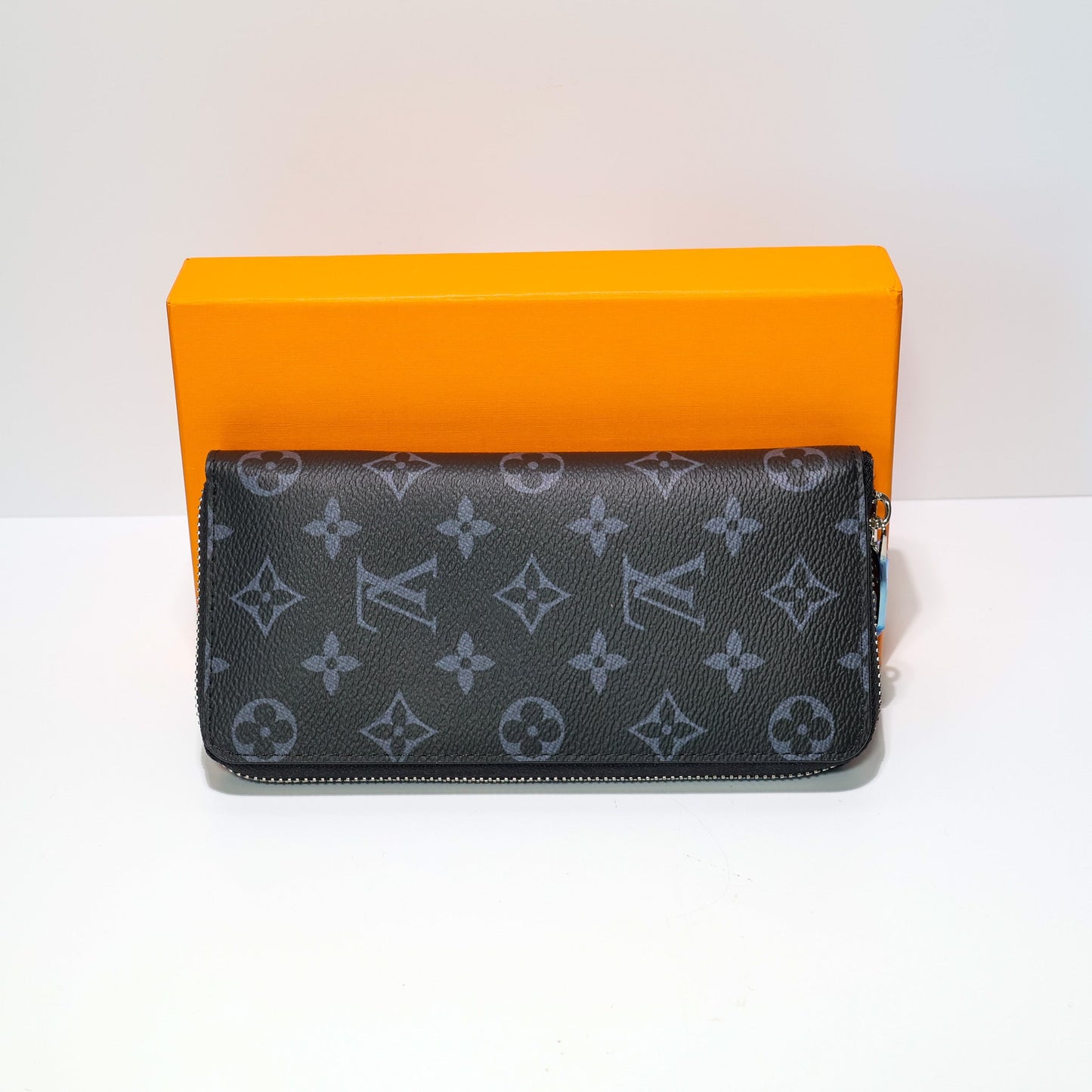 Luxury Monogram Long Wallet Zipper Closure