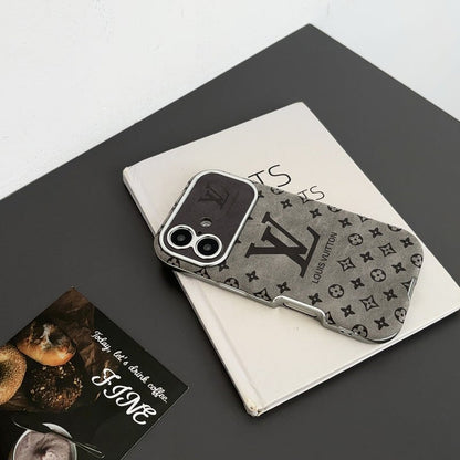 PREMIUM LEATHER IPHONE 16 / 15 / 14 CASE