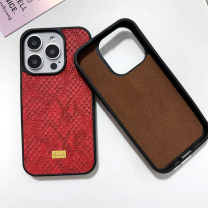 Luxury relief Snakeskin pattern leather Retro Case for iPhone 16 15 14