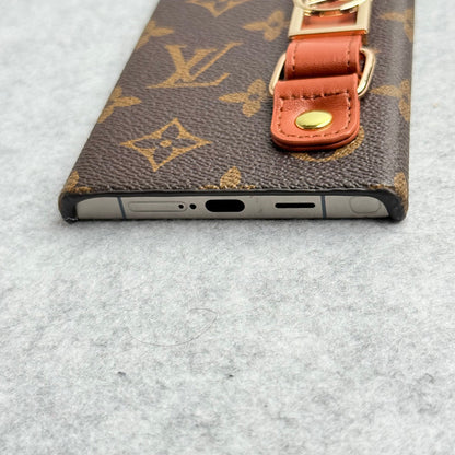 Luxury Designer Strap Holder Leather Case for Samsung Galaxy S22-S26 Series