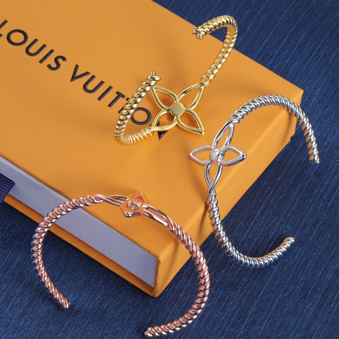 Luxury LV Love Bracelet