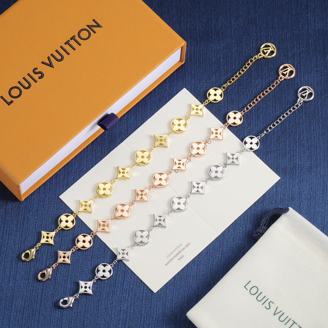 Fashion LV Delicate Love Flower Bracelet