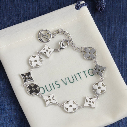 Fashion LV Delicate Love Flower Bracelet