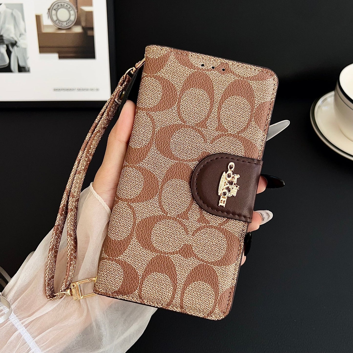 Luxury Leather Coach iPhone Case With Flip Wallet