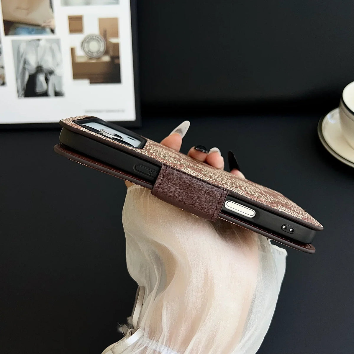 Luxury Leather Coach iPhone Case With Flip Wallet